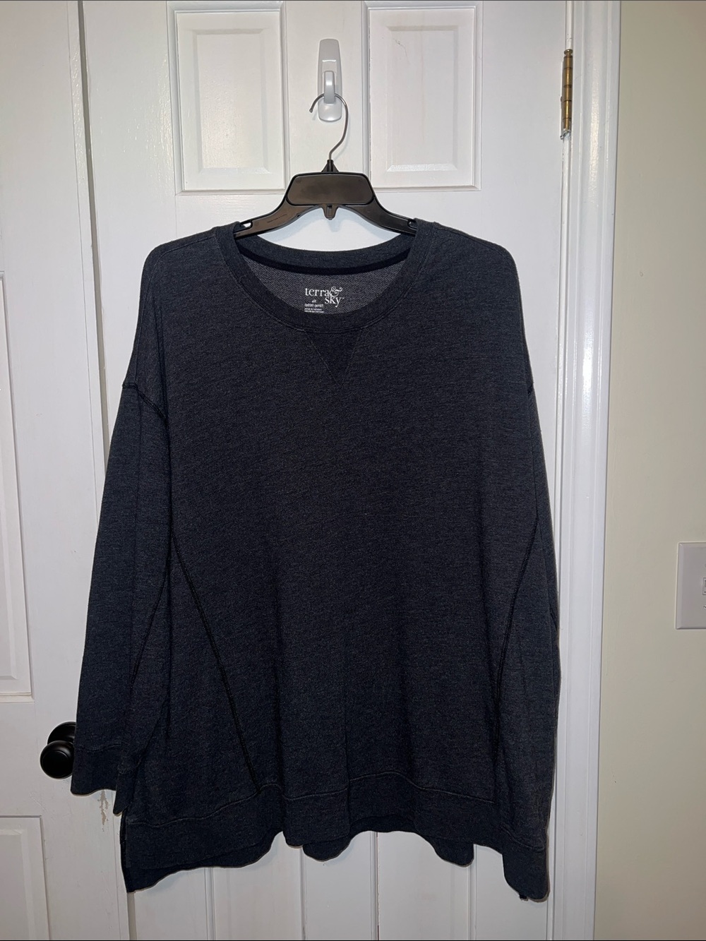 Terra & Sky Dark Gray Women's Crewneck Sweatshirt